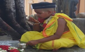 ಉಪನಯನ ಸಂಸ್ಕಾರದ ಸಂದರ್ಭದಲ್ಲಿ ವಟು ದೃಶ್ಯ