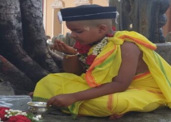 ಉಪನಯನ ಸಂಸ್ಕಾರದ ಸಂದರ್ಭದಲ್ಲಿ ವಟು ದೃಶ್ಯ