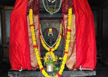 ಶಿರಸಿ ಹತ್ತಿರದ ಸೋದೆ ಮಠದಲ್ಲಿ ನಡೆದ ವಾರ್ಷಿಕ ಮಹಾಭಿಷೇಕದ ಸಂದರ್ಭದಲ್ಲಿನ ವೃಂದಾವನದ ಚಿತ್ರ