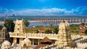 Wide-angle view of the historic Bhadrachalam Sri Sita Ramachandra Swamy Temple on the banks of Godavari River, Telangana.