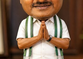 Bobblehead-style HD Kumaraswamy illustration representing the 2028 Karnataka Chief Minister prediction based on astrological analysis.